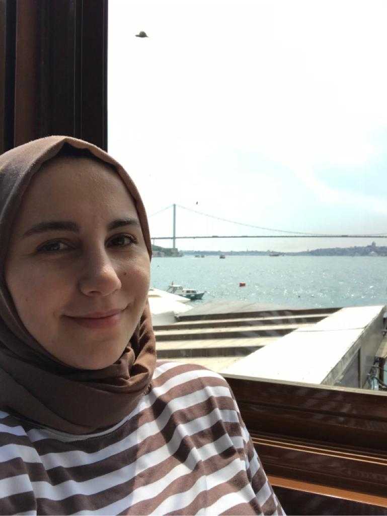 Esra Metin